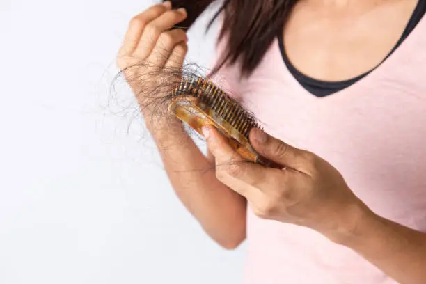 Hair Fall Control Tips: Natural Tareeke Jo Kaam Karein